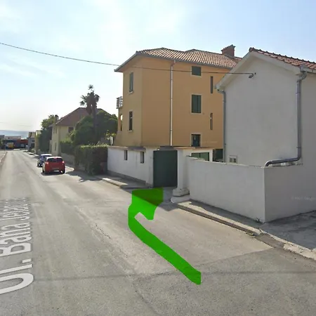 Apartment Grape Escape Kastela