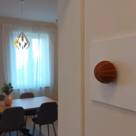 Grape Escape Apartment *