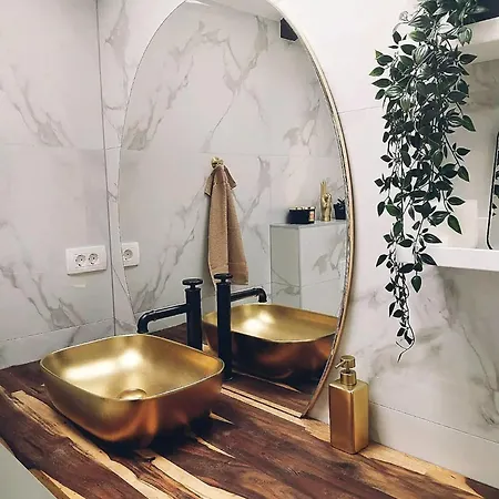 Grape Escape Apartment