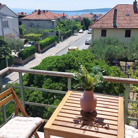 Grape Escape Apartment