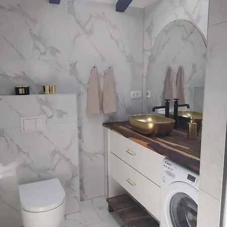 Grape Escape Apartment *
